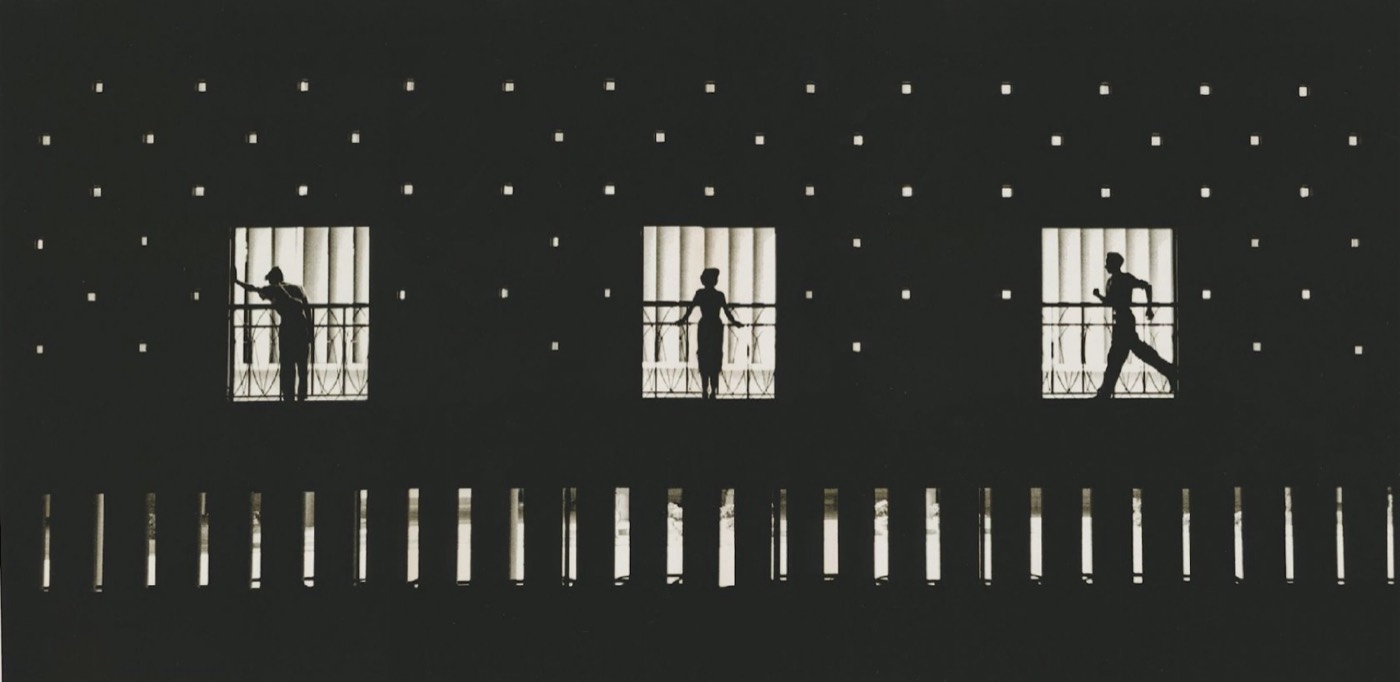 Fan Ho. On the Stage of Life, 1954